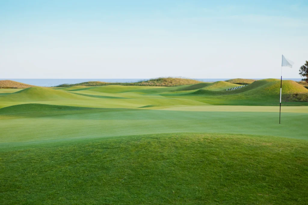 Meticiculous greens can be found at our seaside golf courses at saltburn and Brotton visit saltburn holiday lets for an ultimate golfing holiday